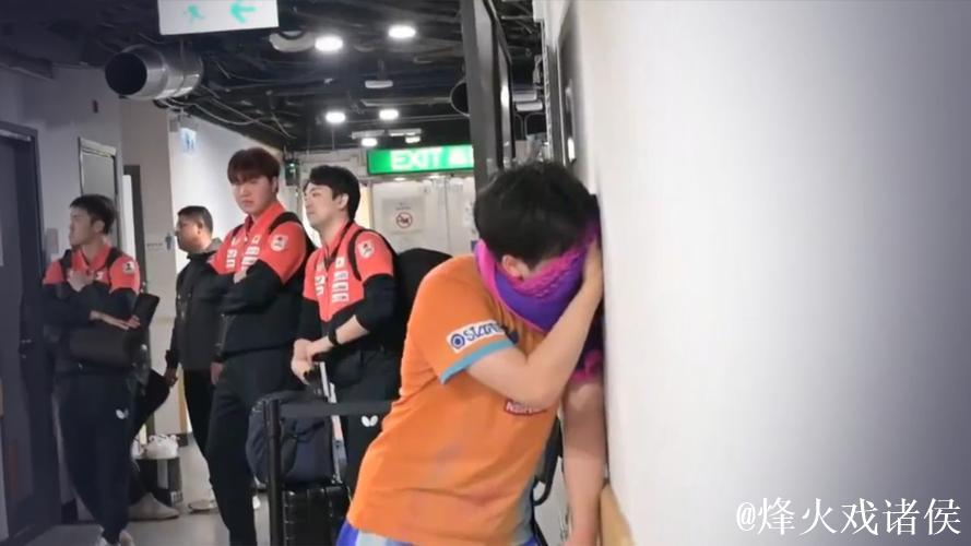 日本小将赛前豪言遭王楚钦逆转，赛后扔毛巾痛哭