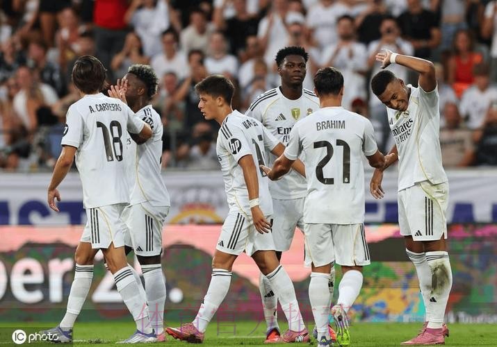 友谊赛-皇马主场4-0虐菜蒂罗尔 姆巴佩2射1传